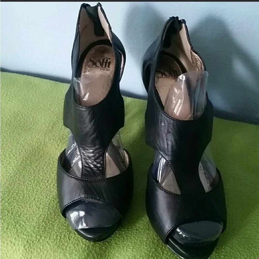 Sofft black heels, size 10, EUC